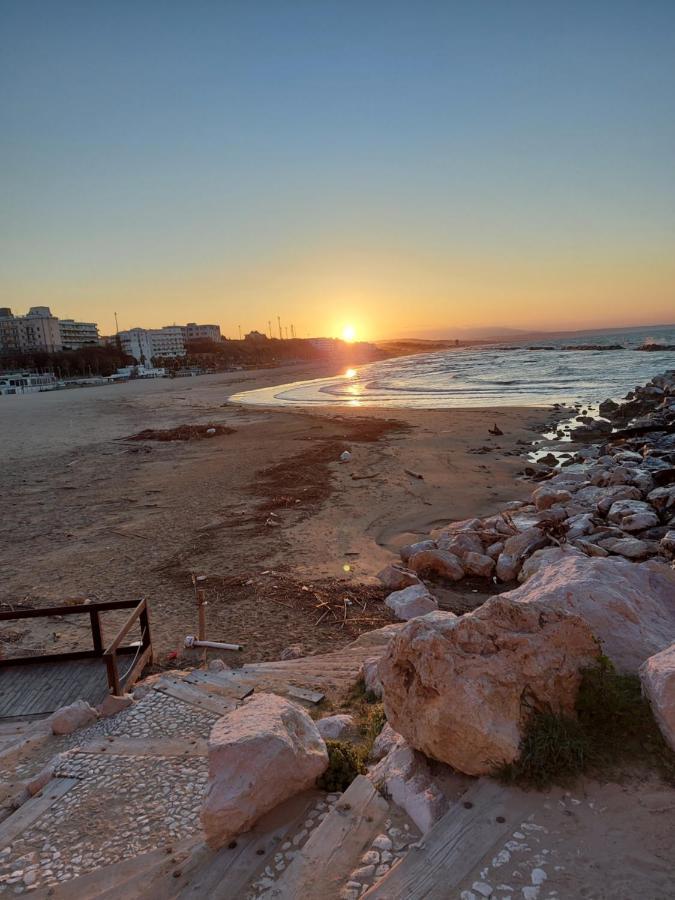 I Tre Marchi Rooms / Camera Mare Termoli Exterior photo