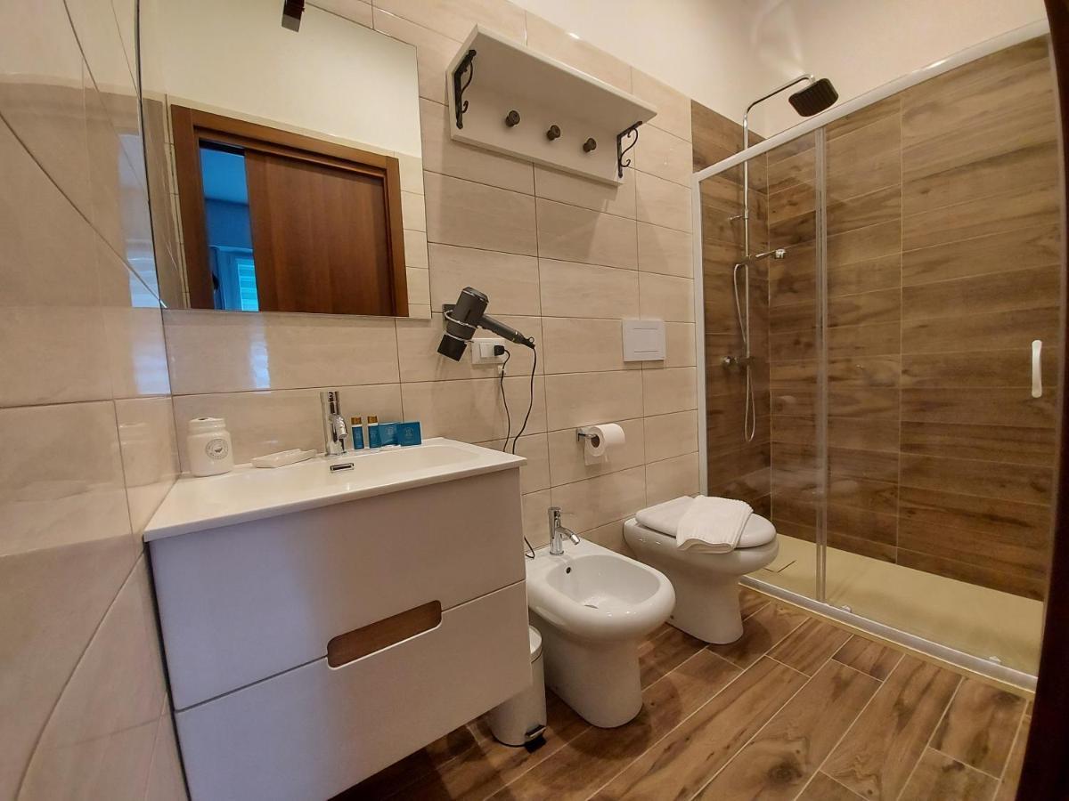 I Tre Marchi Rooms / Camera Mare Termoli Exterior photo
